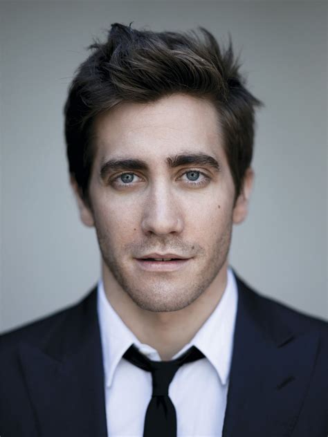 jake gyllenhaal eye sight.